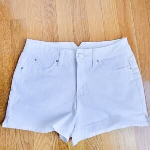 YMI Luxe White Jean Shorts Size 9, Stretchy, Zip Up, Belt Loops, Neutral Crisp